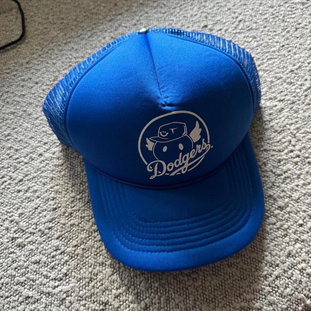 Blue los angeles dodgers trucker